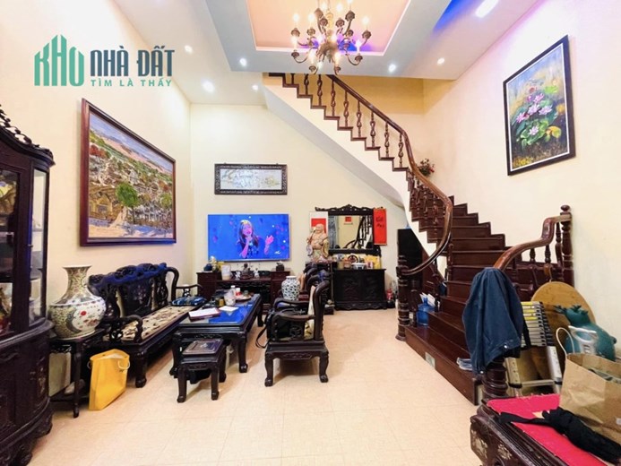 Hàng quá hiếm ! Bán nhà phố Xã Đàn– Đống Đa, siêu rộng, 68m2 , 6.1 tỷ