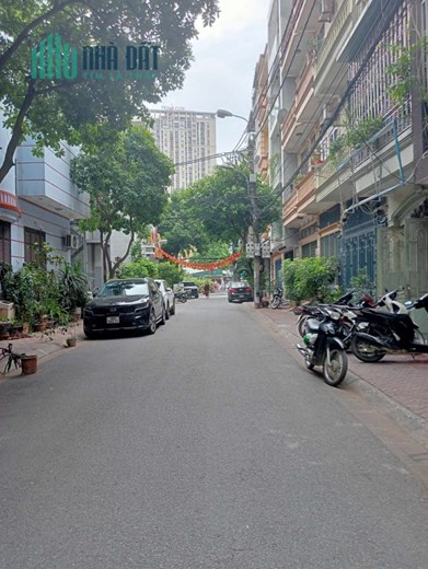 Chính chủ cần bán gấp nhà mặt ngõ thông Đường Mạc Thái Tổ Yên Hòa Cầu Giấy dt 68 m2 giá 34.5 tỷ