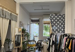 Chính chủ Bán căn hộ tại207, Đường Bùi Viện, Phường Phạm Ngũ Lão, Quận 1