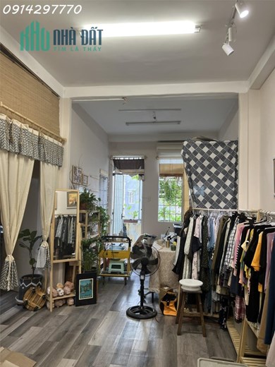 Chính chủ Bán căn hộ tại207, Đường Bùi Viện, Phường Phạm Ngũ Lão, Quận 1