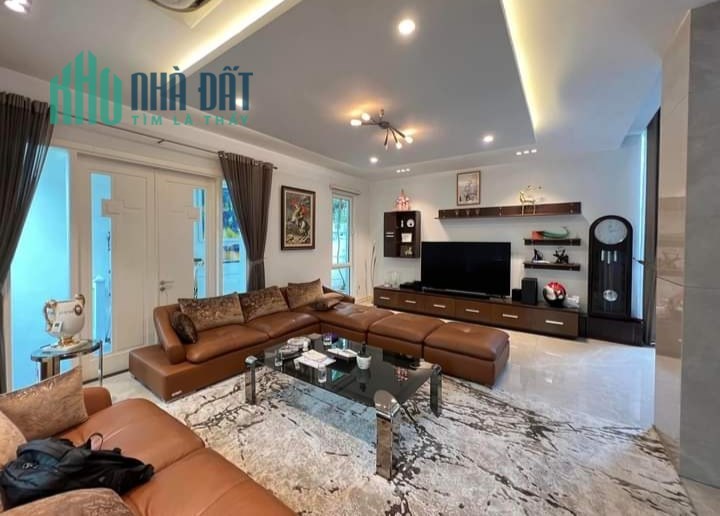 Biệt thự mặt phố Cầu Giấy, lô góc, vỉa hè, ở - kinh doanh số một 280m giá 87 tỷ