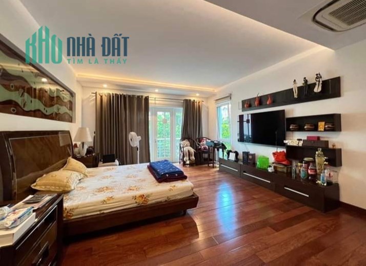 Biệt thự mặt phố Cầu Giấy, lô góc, vỉa hè, ở - kinh doanh số một 280m giá 87 tỷ