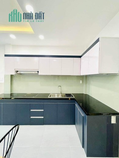 Ngộp 350Tr, nhà hẻm xe tải Phan Huy Ích, mua về ở ngay, nhỉnh 3 tỷ