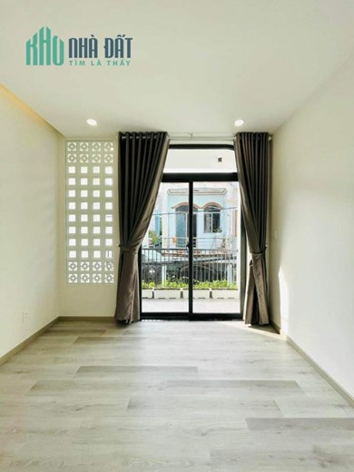 Ngộp 350Tr, nhà hẻm xe tải Phan Huy Ích, mua về ở ngay, nhỉnh 3 tỷ