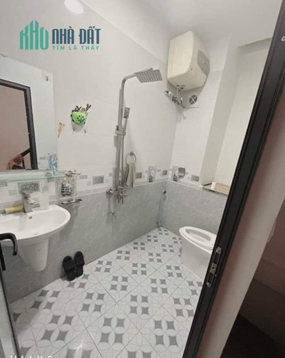 SIÊU PHẨM KHÔNG CÓ CĂN THỨ 2  - CÁCH MP LÊ TRỌNG TẤN MẤY BƯỚC CHÂN -GẦN CHỢ - NỘI THẤT ĐẦY ĐỦ