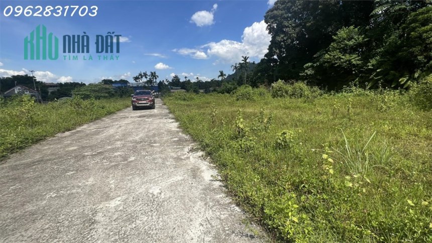 Chính chủ bán 241m đất phú mãn giá cắt lỗ sâu, cạnh đường quốc lộ giá chỉ 1.x tỷ