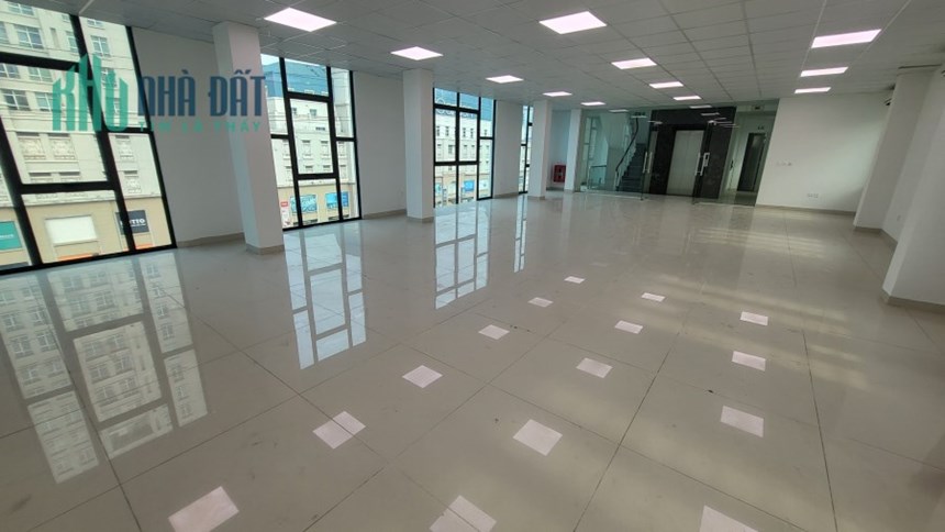 Cho thuê 110m2 sàn văn phòng mặt phố Mễ Trì, Nam Từ Liêm