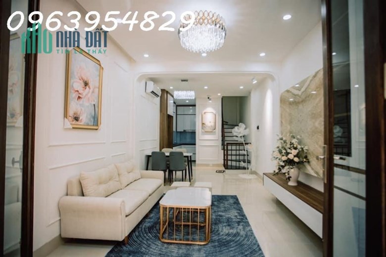 NHÀ ĐẸP LONG LANH PHỐ KIM HOA, QUẬN ĐỐNG ĐA, 30M RA PHỐ, FULL NỘI THẤT Ở LUÔN, CHỈ 5.25 TỶ