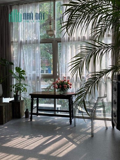 CẦN SANG NHƯỢNG GẤP mặt bằng 30m2 rất đẹp toạ lạc trên tầng 3 ở phố Kim Mã Thượng