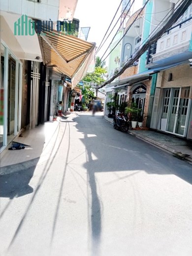 Nhà bán hẻm 154 Âu Dương Lân P3 Q8 - Giá : 3.3 Tỷ (Thương lượng)