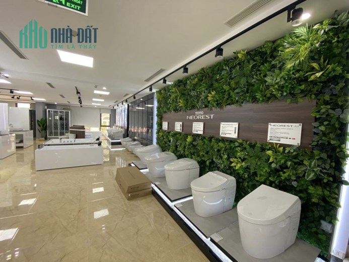 BÁN BUILDING: Hoàng Quốc Việt 291 m², Mặt Tiền 8m  170 tỷ ( O94 IO7 I689 )
