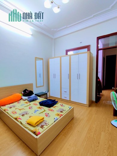 BÁN NHÀ NGHĨA ĐÔ CẦU GIẤY LÔ GÓC BA THOÁNG GẦN Ô TÔ TRÁNH   50M - 5 TẦNG NHỈNH 6 TỶ