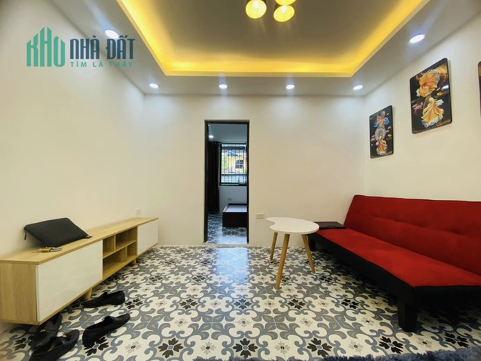VÀO VIỆC !!! Nhỏ tiền TT Đống Đa, Thái Thịnh, 40m2  Chỉ Nhỉnh 1 Tỷ thôi