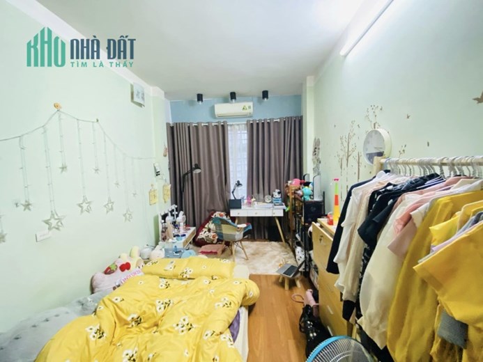 CÒN PHẢI BAN!!! Siêu phẩm nhà dân TT Giải Phóng, 30m2  5 Tầng, Nhỉnh 5 Tỷ