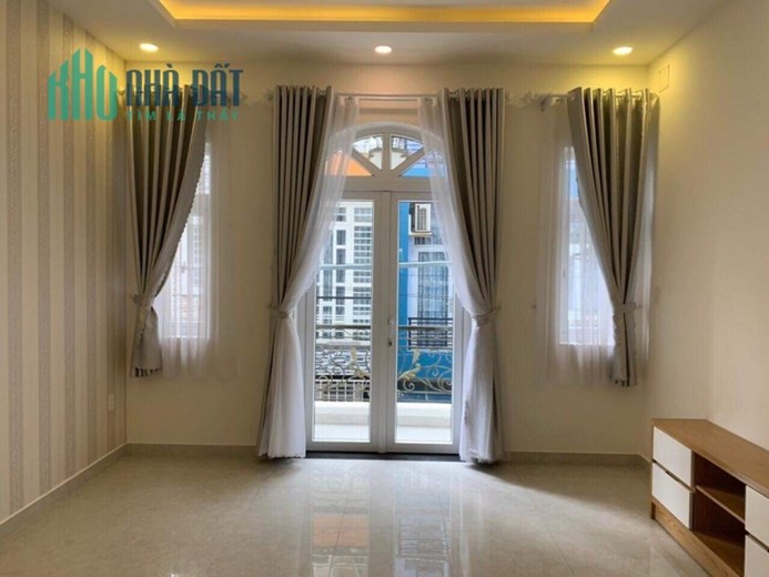 6.2 tỷ- 59m2- 4 tầng -HXH 7 chỗ vào nhà-Khu căn hộ cao cấp 4S Linh Đông-TĐ