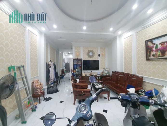 NHÀ KIM NGƯU 20M RA PHỐ ÔTÔ VÀO NHÀ Ô CHỜ THANG MÁY 3 THOÁNG KINH DOANH VĂN PHÒNG