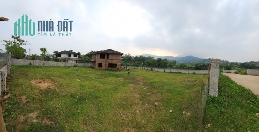 Chính chủ cần bán lô đất 1.232 m2 tặng nhà thô 2 tầng thổ cư 100m tại thôn Bài, xã Yên Bài, huyện