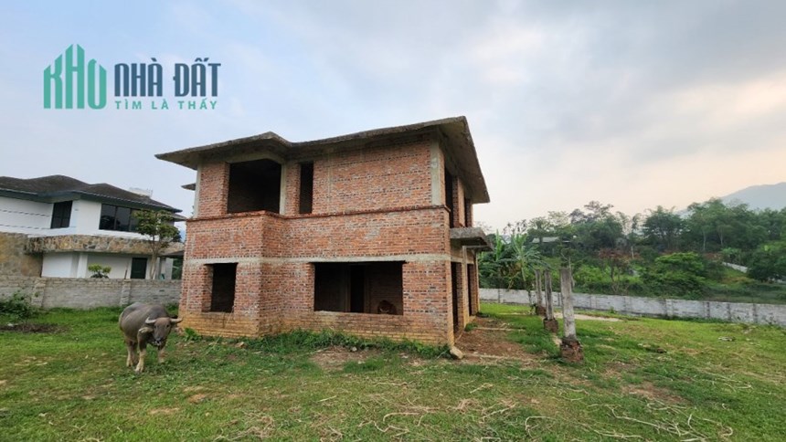 Chính chủ cần bán lô đất 1.232 m2 tặng nhà thô 2 tầng thổ cư 100m tại thôn Bài, xã Yên Bài, huyện