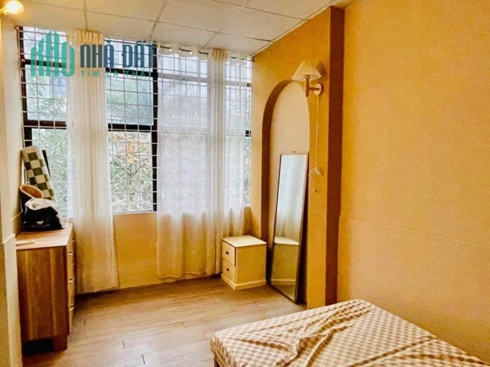 Bán nhà riêng, nguyên căn tại Phố Phương Mai, Quận Đống Đa, 4 tầng x 52m2, 2 mặt tiền kinh doanh, ở
