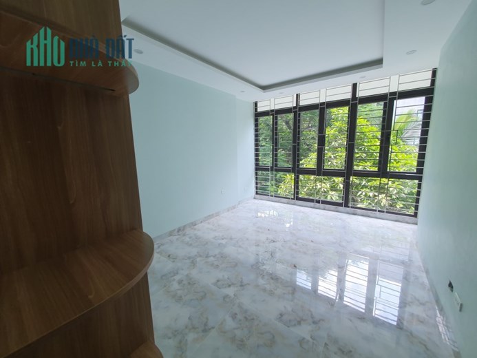 Mua bán nhà riêng, nguyên căn tại Phố Phương Mai, Quận Đống Đa, 8 tầng x 38m2, ô tô tránh, vào nhà