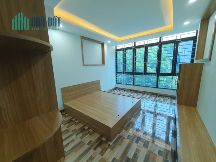 Mua bán nhà riêng, nguyên căn tại Phố Phương Mai, Quận Đống Đa, 8 tầng x 38m2, ô tô tránh, vào nhà