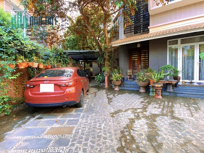 BT Khu Đô Thị Mới Nghĩa Đô 250/300m². 4 tầng “73.5 tỷ”. ( O94 lO7 l689. Mr Anh Đức )