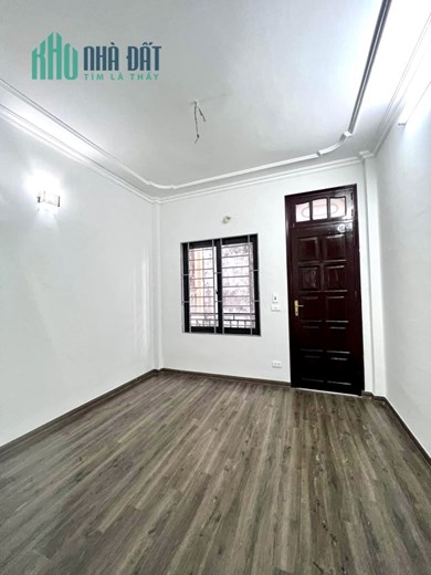 Bán nhà phố Trương Định, 38m x 4 tầng, 4 tỷ, ô tô đỗ cổng