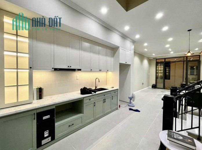 Bán nhà ngõ 52 Miếu Hai Xã, 45m 3 tầng phong cách Châu Âu giá 2.89 tỉ