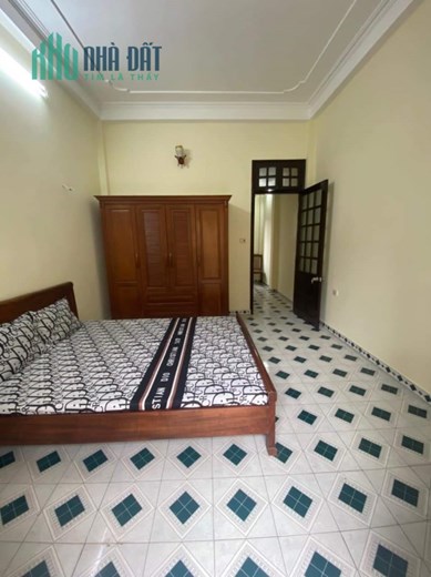 BÁN NHÀ MẶT NGÕ BÙI HUY BÍCH, GIẢI PHÓNG, DT 49M2 Ô TÔ VÀO NHÀ. CHỈ 4.x Tỷ