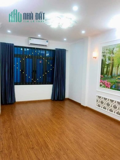 BÁN NHÀ VỊ TRÍ ĐẸP CÁCH 1 NHÀ RA MẶT PHỐ 5 TẦNG DT:47M2 7 PHÒNG NGỦ LÔ GÓC 3 MT VĨNH VIỄN GẦN TRUNG