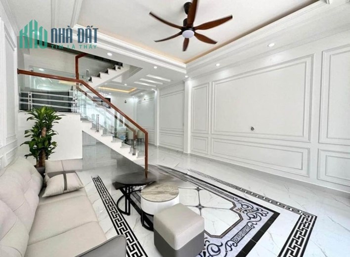 Bán nhà xây mới phố Miếu Hai Xã diện tích 55m 4 tầng sân cực rộng GIÁ 4.1 tỉ