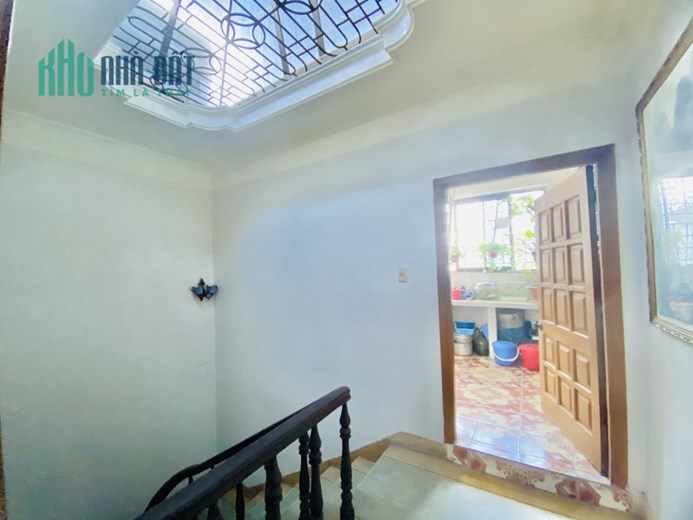 Bán nhà mặt đường Đồng Thiện 3.5 tầng diện tích 42m GIÁ 4.5 tỉ kinh doanh tốt