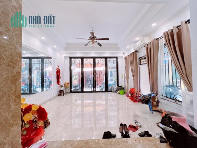 Nhà mặt phố Kim Hoa 50m2*5T, Thang máy MT 5.35M giá 12.9 Tỷ