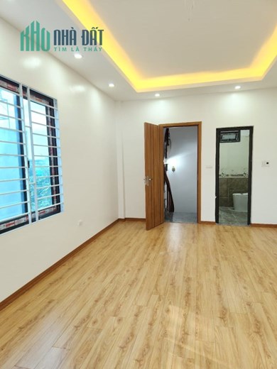 Quá bất ngờ Mặt phố Mễ Trì Thượng 36m2 x 6T, ô tô tránh, Kd bất chấp 6,6 tỷ.