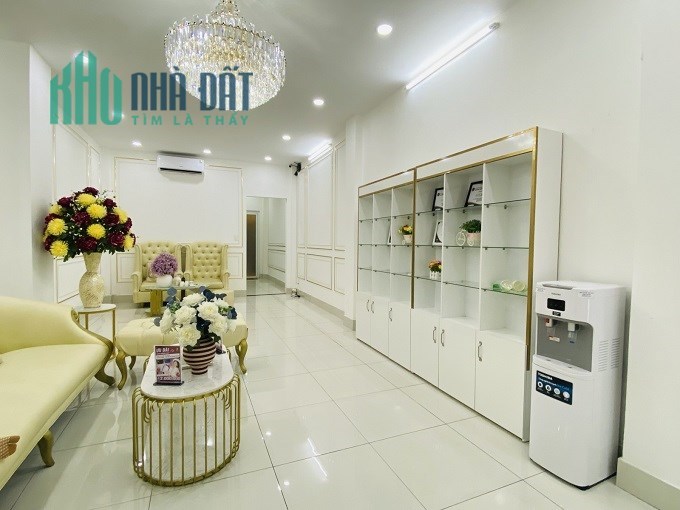 Bán nhà mặt tiền KD hạ chào Nguyễn Chí Thanh, P12, Q5, 110m2, 6 tầng, thang máy.