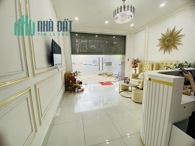 Bán nhà mặt tiền KD hạ chào Nguyễn Chí Thanh, P12, Q5, 110m2, 6 tầng, thang máy.