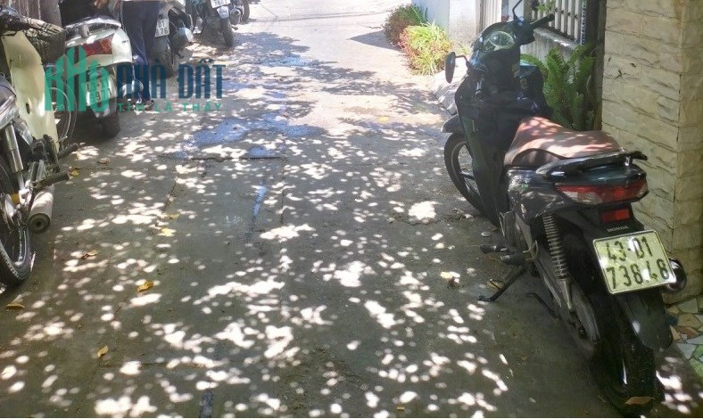 Nhà Dung Sĩ Thanh Khê, gần ĐH Thương Mại, 4 tầng, 4 PN, 1.x tỷ