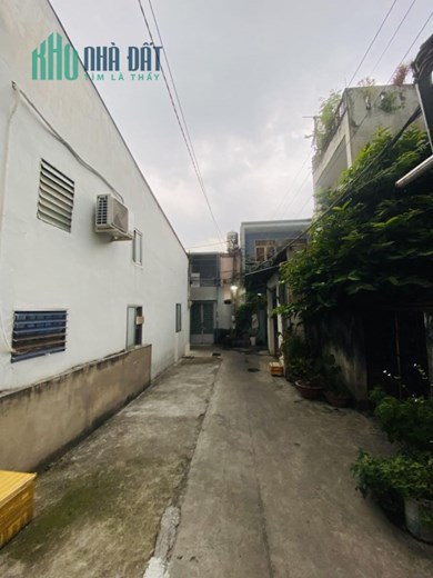 Cần bán nhà Lũy Bán Bích 100m2, 2 tầng chỉ 6.8 tỷ - 0978314313