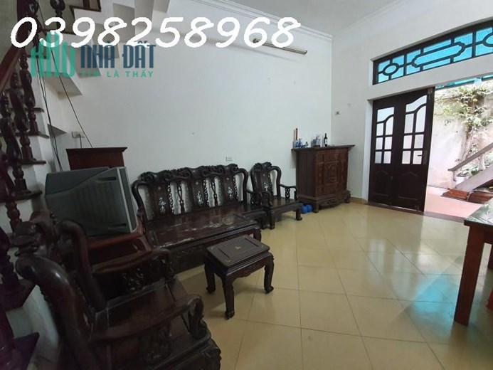 BÁN NHÀ NGUYỄN TRÃI, 66m2x 3T, MT4m, Ô TÔ ĐỖ CỬA, LÔ GÓC, KINH DOANH, CHỈ NHỈNH 4 TỶ