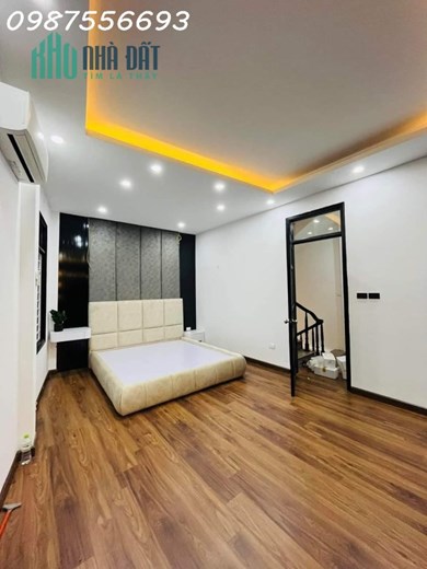 BÁN NHÀ NGUYỄN TRÃI, 66m2x 3T, MT4m, Ô TÔ ĐỖ CỬA, LÔ GÓC, KINH DOANH, CHỈ NHỈNH 4 TỶ