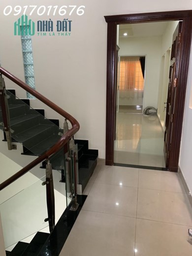 HƠN 13 TỶ CHÚT. MT KINH DOANH ĐƯỜNG 18M , ĐANG CHO THUÊ 30TR/THÁNG. DT 4.5X21, 5 TẦNG.