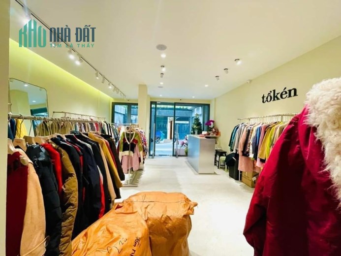 Hiếm có - Nhà phố Ngụy Như Kon Tum - 68m*4t - Kinh Doanh - giá cần bán