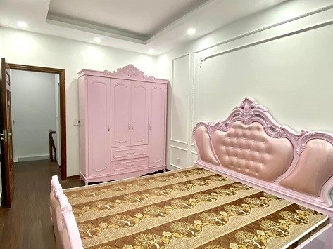 HIẾM ĐÊ LA THÀNH – NHÀ ĐẸP DÂN XÂY, Ô TÔ ĐỖ CỬA - 2 THOÁNG - TẶNG NỘI THẤT XỊN SÒ – 3T x 42M2, 5.5