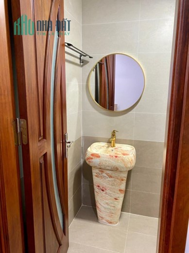 Nhà mới đẹp, thang máy, cạnh Lăng Bác, gần phố, gần bãi đỗ xe tại Ngọc Hà, Ba Đình