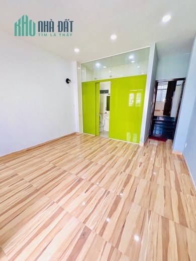 Bán nhà Huỳnh Thiện lộc quận Tân phú 4,1 x18m x 4T hẻm 8m chỉ 8.5 ty còn TL