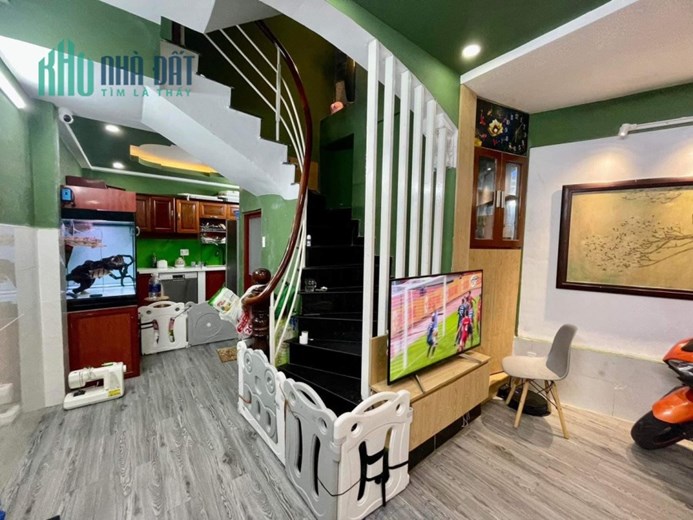 Bán nhà đep thông Chế Lan Viên quận Tân phú 35m2 -4T BTCT chỉ 3.6 ty còn TL