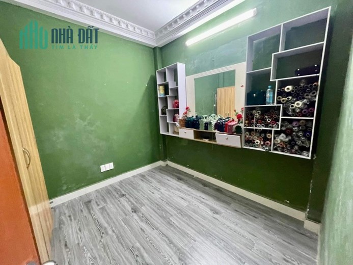 Bán nhà đep thông Chế Lan Viên quận Tân phú 35m2 -4T BTCT chỉ 3.6 ty còn TL