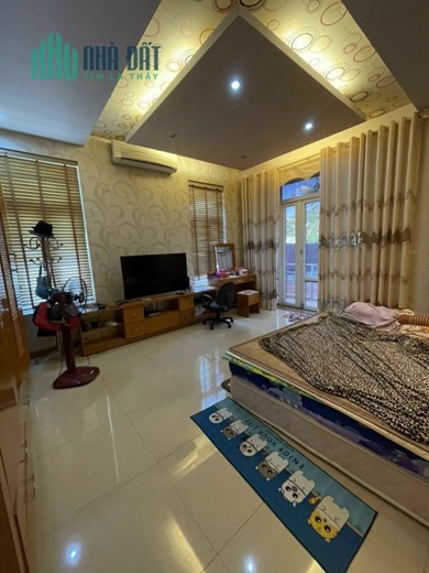 Cho thuê biệt thự tại Núi Đinh -Khai Quang 200m2, cạnh siêu thị Copmart Vĩnh Yên.