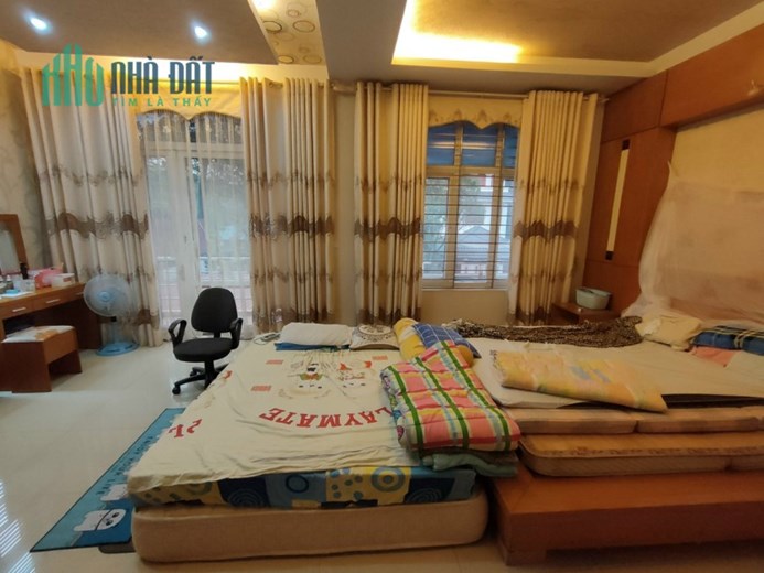 Cho thuê biệt thự tại Núi Đinh -Khai Quang 200m2, cạnh siêu thị Copmart Vĩnh Yên.