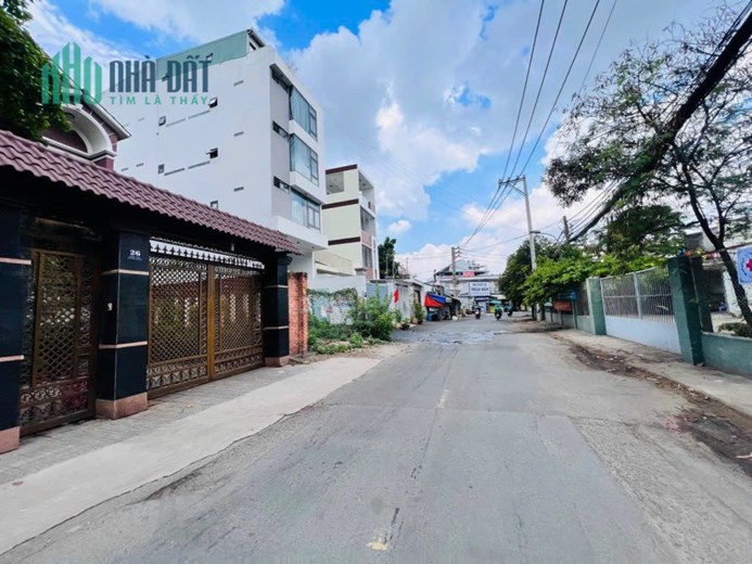 Bán gấp 210m2 đất MT đường 8,  phường Linh Trung, TP Thủ Đức, thích hợp xây CHDV.